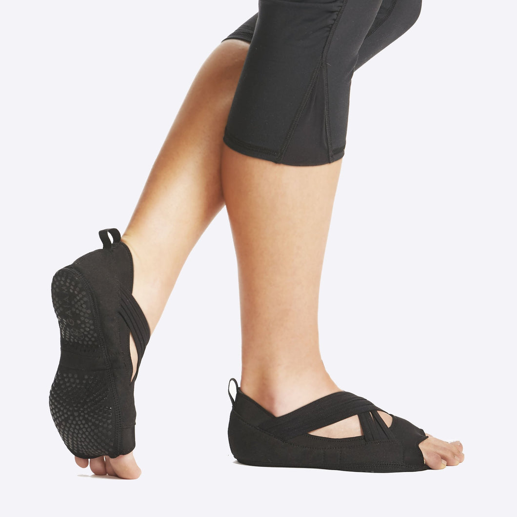 GAIAM GRIPPY STUDIO YOGA SOCKS – Special Wins